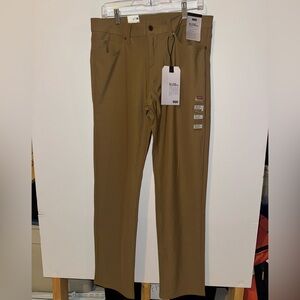 Levi's Men's Brown Chinos - Classic Straight Fit